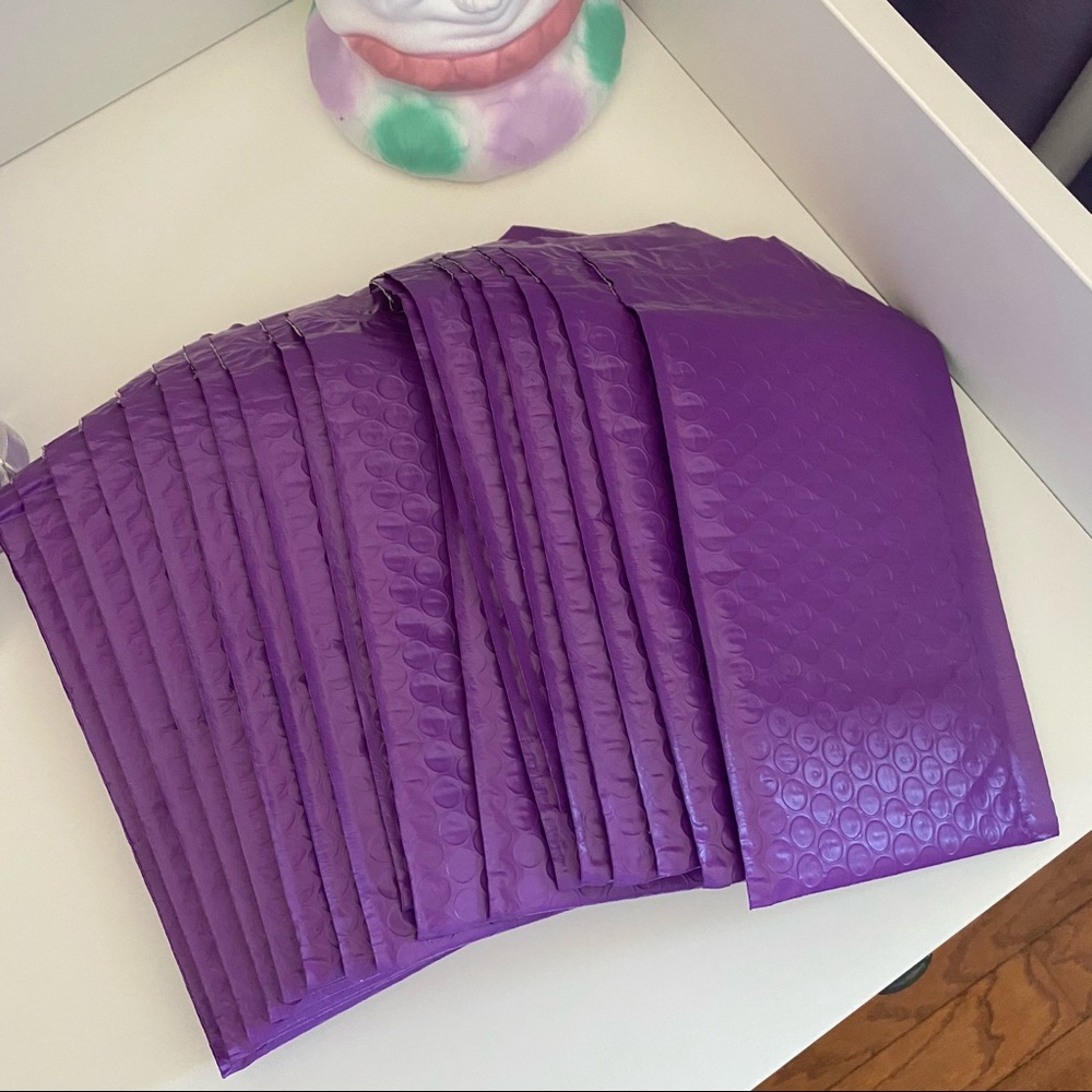 purple polyester padded envelopes 💜